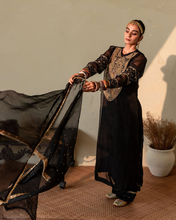 ZARRAH - ORGANZA BLACK KURTA SET