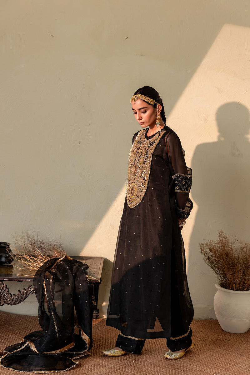 ZARRAH - ORGANZA BLACK KURTA SET